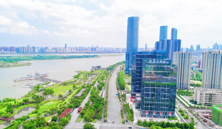 南昌市红谷滩区政府机关单位签约入驻ga黄金甲中心